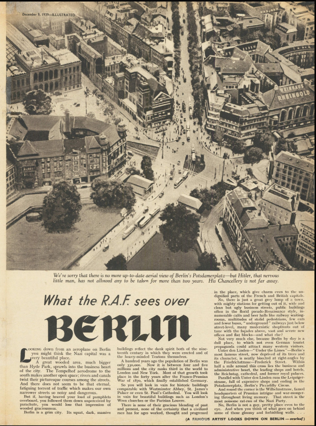 Alte Zeitung mit einem Schwarz-Weiß-Foto einer Stadtlandschaft, das Gebäude, Bäume und Fahrzeuge zeigt, sowie begleitenden Text.