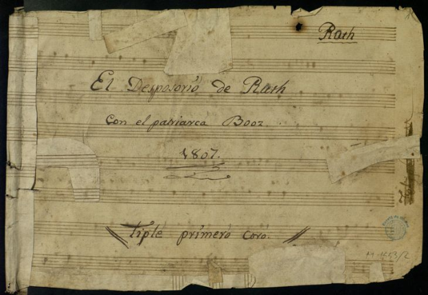 Ein altes, gelbliches Dokument mit musikalischen Noten und Text, vor schwarzem Hintergrund.