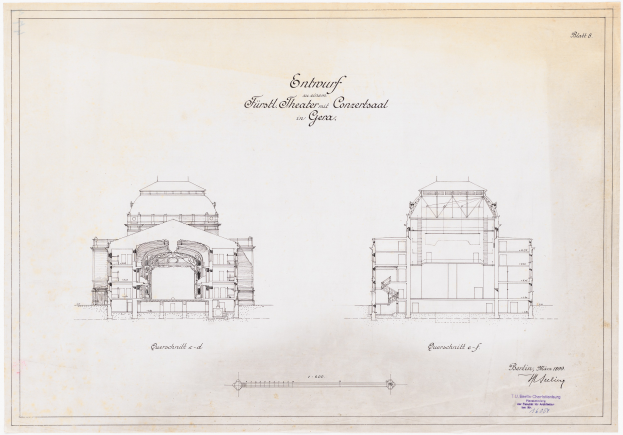 Ein detailliertes Bild eines großen, mehrfenstrigen Gebäudes, das erste Theater und Konzerthaus Deutschlands auf einem Blatt Papier mit Text.
