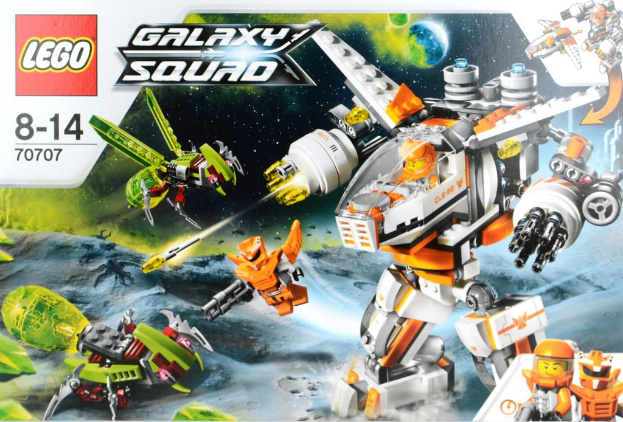 Ein Roboter wird von animierten Personen bedient, mit künstlichen Vögeln, die durch die Luft fliegen, Planeten, Boden und Sternen am Himmel, zusammen mit einem Wasserzeichen und Text.