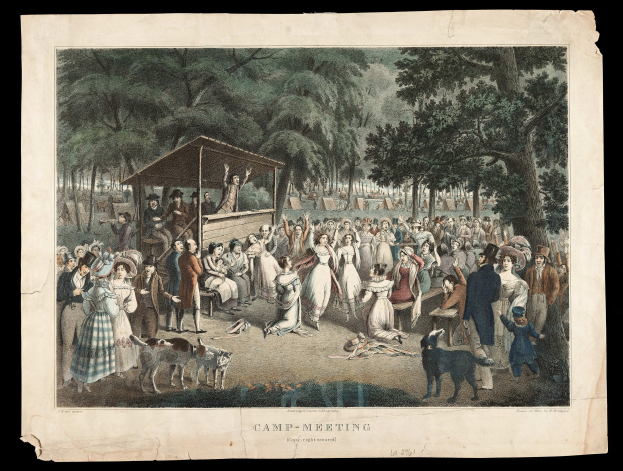 Gruppe von Menschen im Park mit Bäumen im Hintergrund und einer Hütte im Vordergrund, Text unten lautet "Camp Meeting".