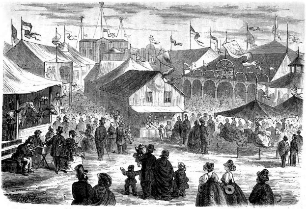 Ein Schwarz-Weiß-Zeichnung eines volkreichen viktorianischen Karnevals in London, England, mit einer Menge Menschen, Zelten, Gebäuden, Flaggen und Masten unter einem Himmel.