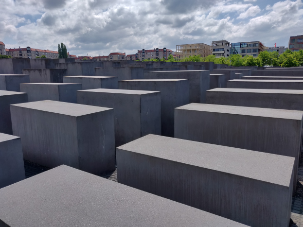 Mendel Warnt vor politischem Einfluss auf die Abhängigkeiten von Yad Vashem